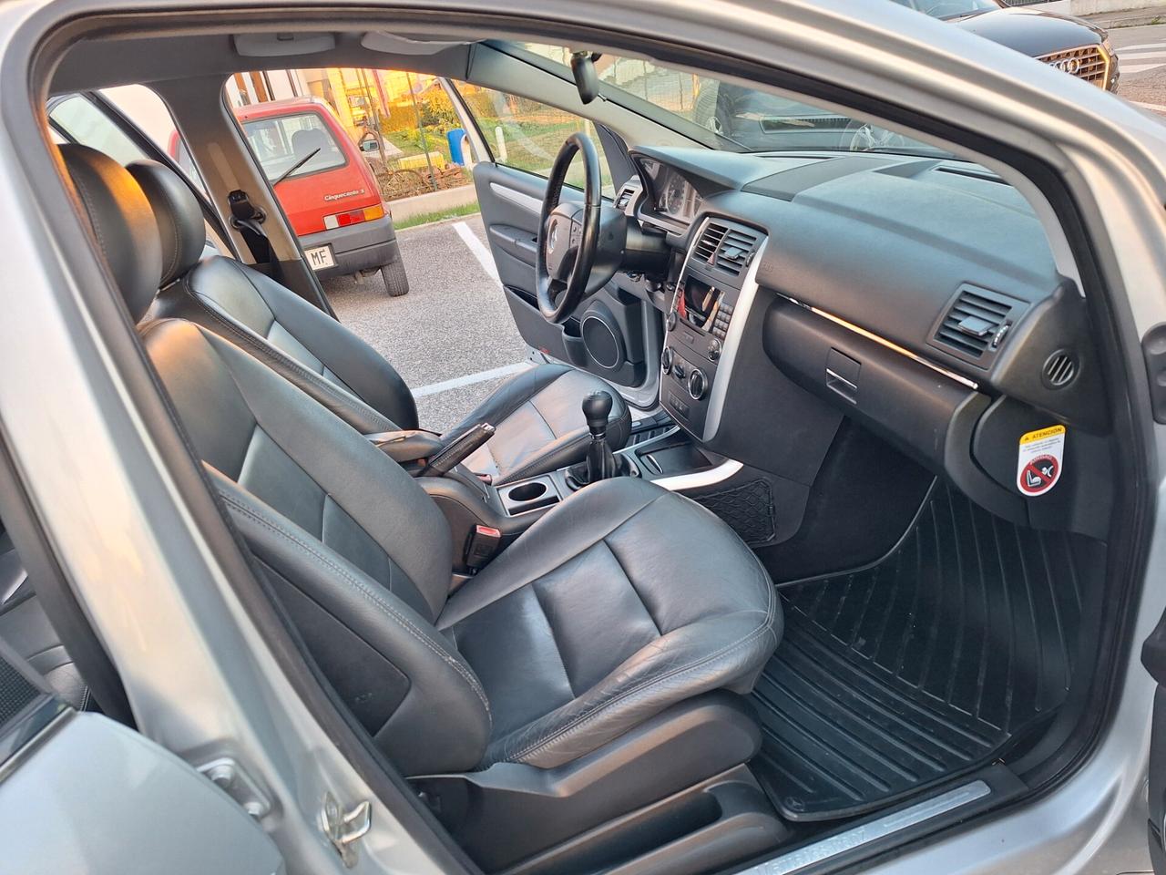 Mercedes-benz B 200 CDI Sport NEOPATENTATI PELLE TEL BLUETOOTH