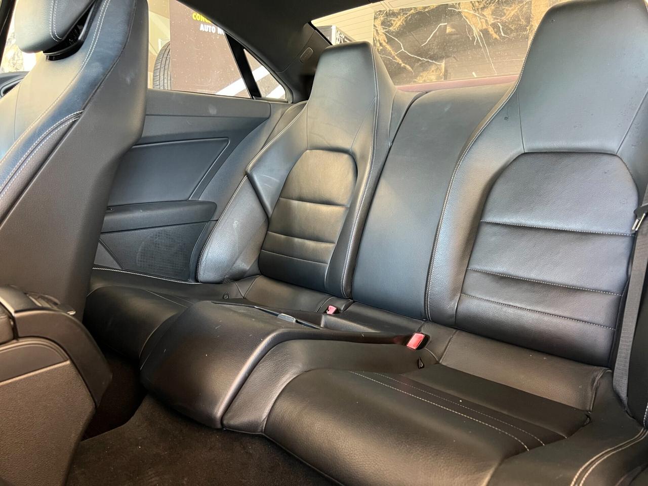 Mercedes-benz E 220 CDI Coupé BlueEFFICIENCY Executive