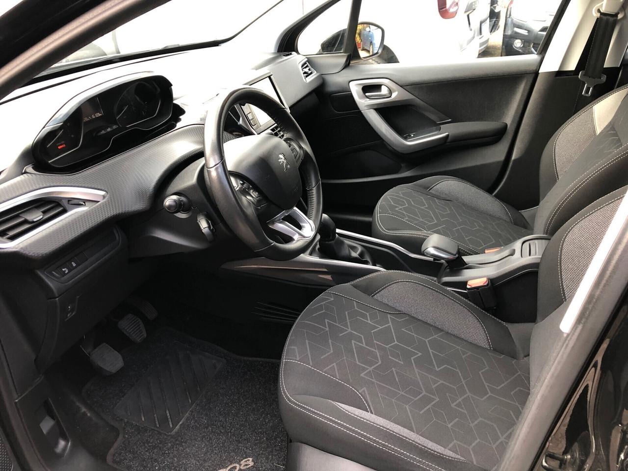 Peugeot 2008 blue hd 75 active