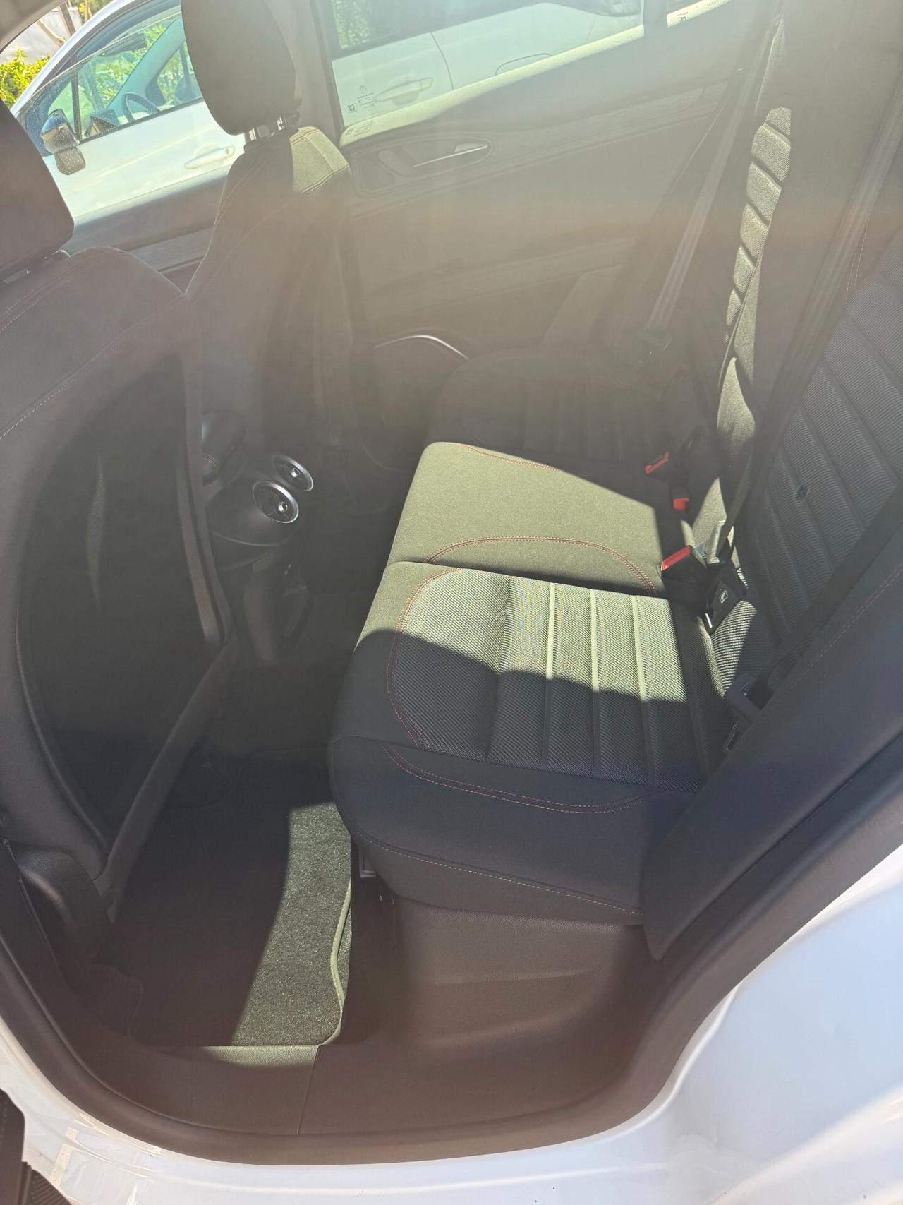 Alfa Romeo Stelvio 2.2 Turbodiesel 190 CV AT8 Q4 Business