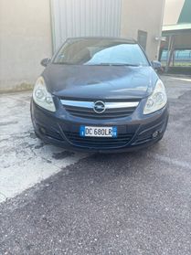 Opel Corsa 1.2 5 porte Cosmo Neopatentati