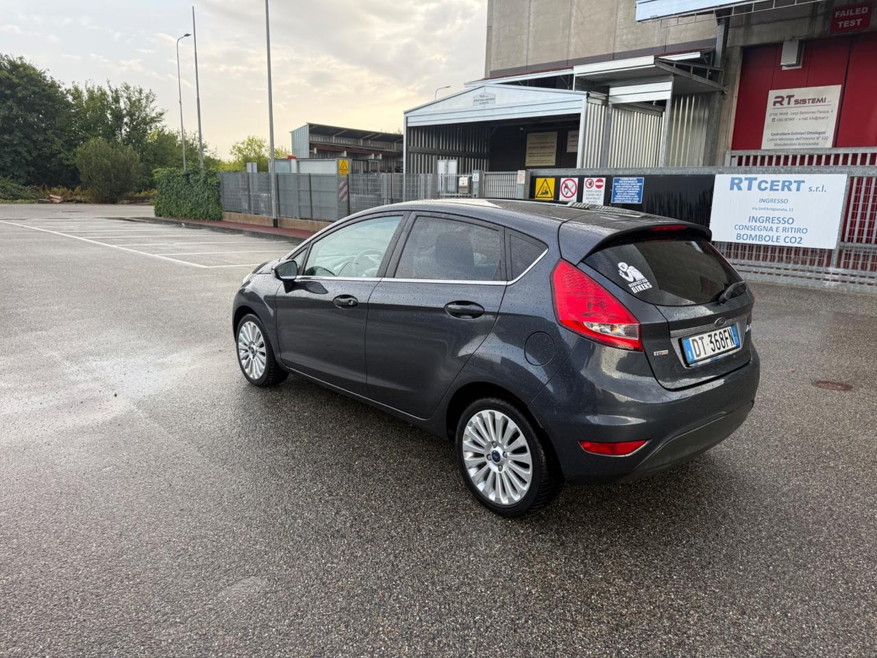 Ford Fiesta 1.4 TDCi 5p. Titanium