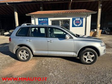 VOLKSWAGEN Touareg 2.5 R5 TDI AUTOMATIK N1 4 POSTI. NAVIG !!!!