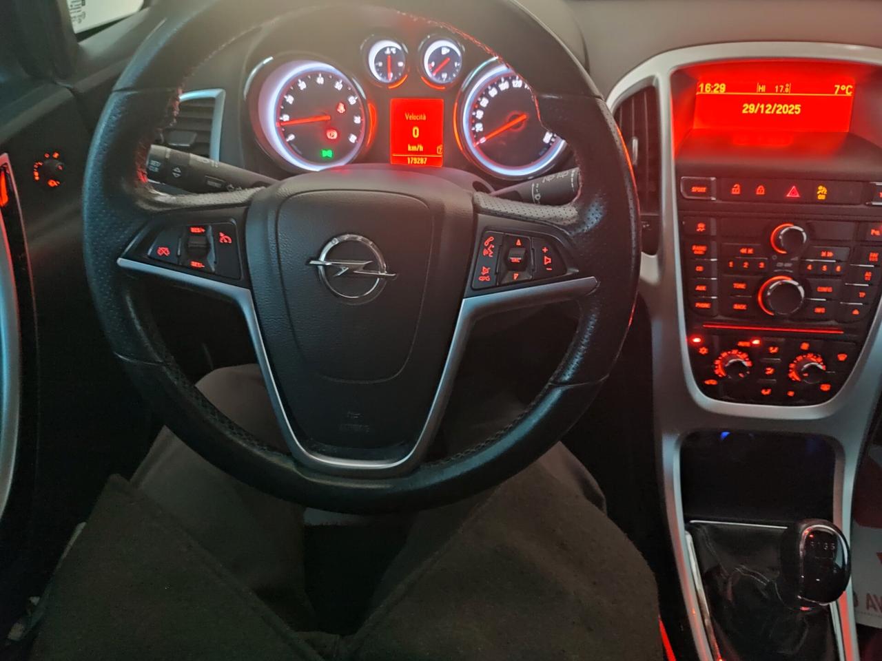 Opel Astra 1.6 Turbo 180CV Sports Tourer Cosmo S