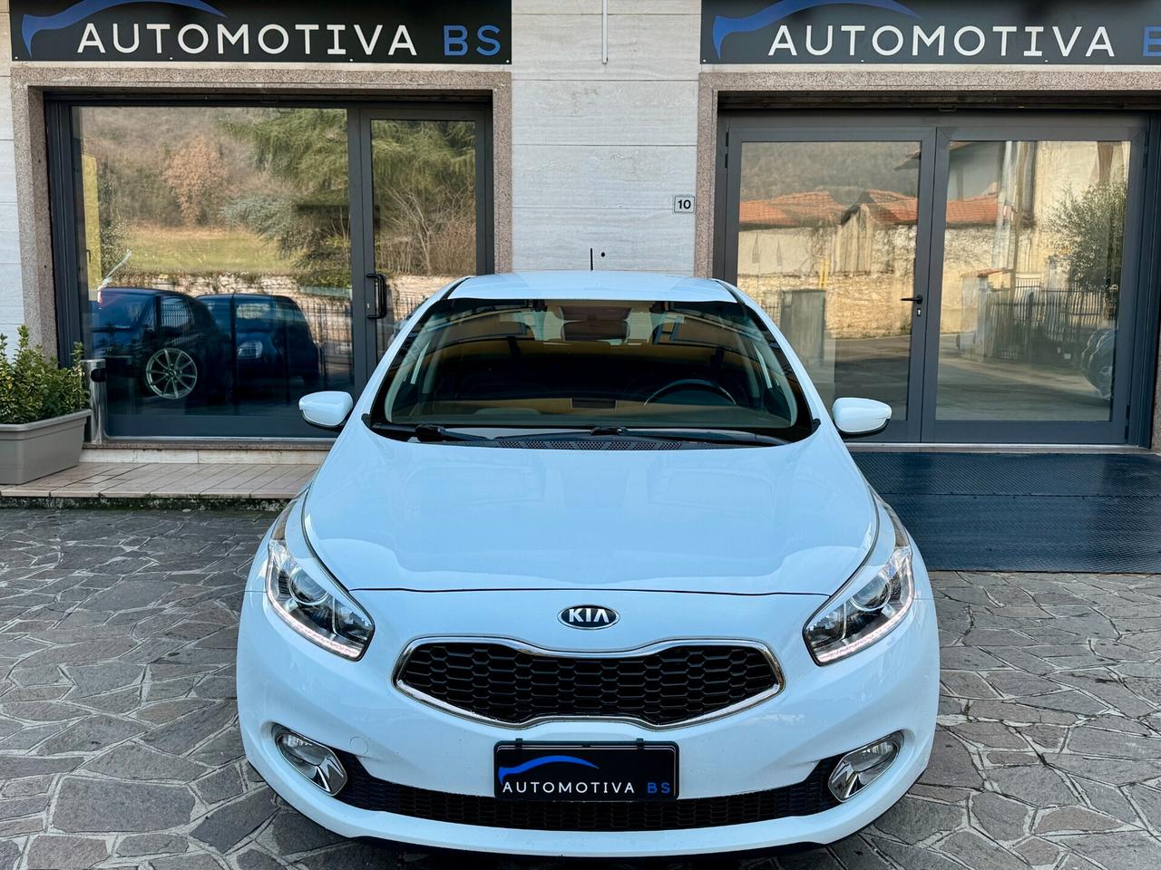 Kia Ceed cee'd 1.6 CRDi 110 CV 5 porte Cool