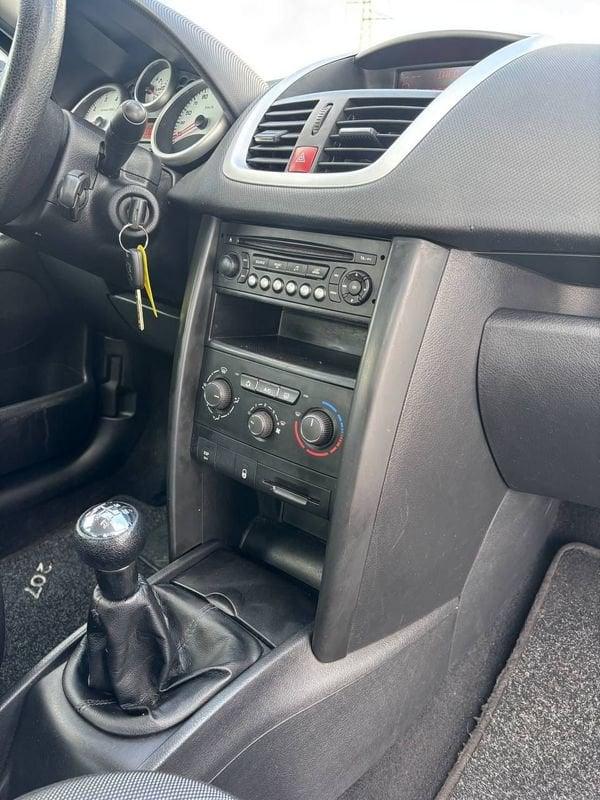 Peugeot 207