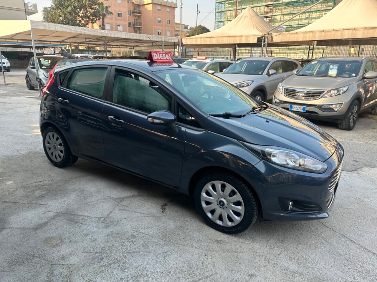 Ford Fiesta 1.5 TDCi 75CV 5 porte Titanium
