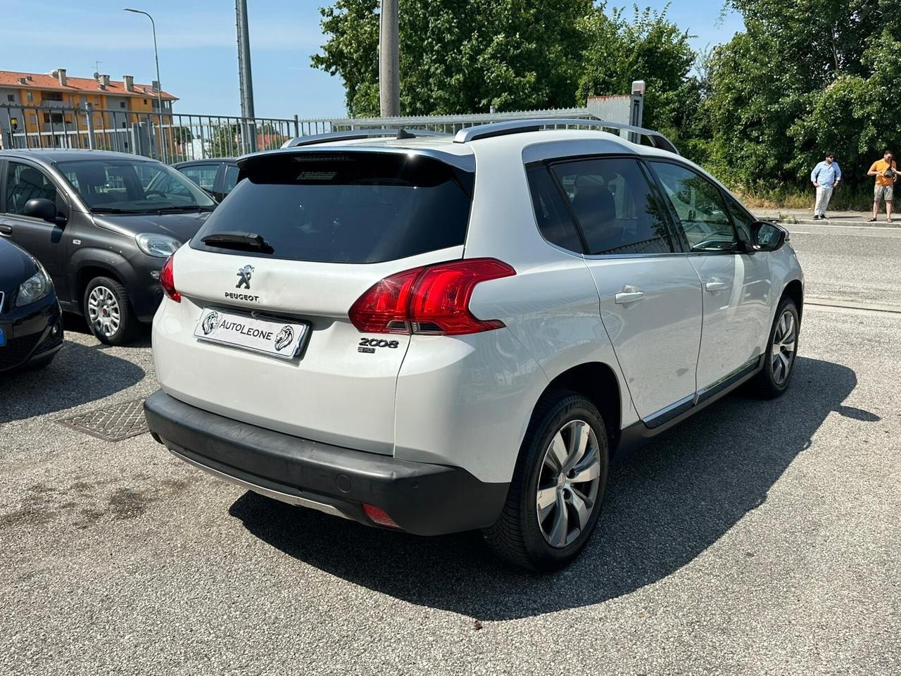 Peugeot 2008 1.6 e-HDi 92 CV Stop&Start Allure