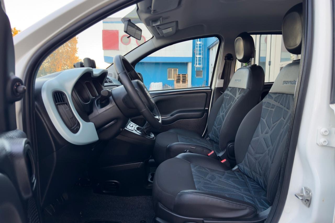 Fiat Panda CROSS BENZINA Hybrid 70 cv