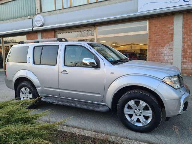 Nissan Pathfinder 2.5 dCi LE