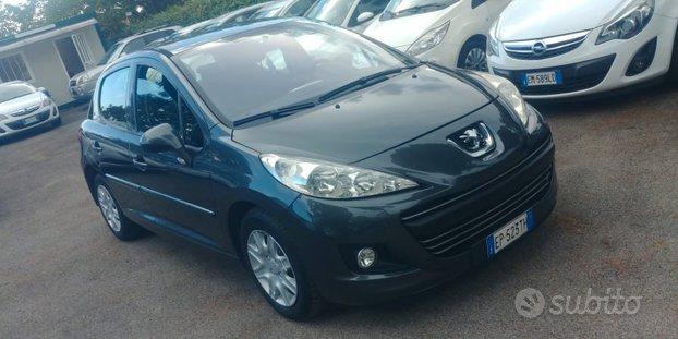 Peugeot 207 1.4 HDi 70CV 5 porte NEO PATENTATI CLIMA MULTIFUNZIONE COMANDI VOLANTE