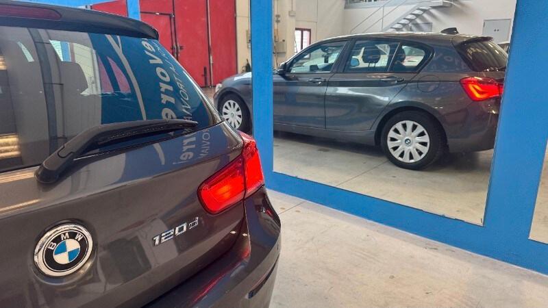 BMW Serie 1 (F20) 120d xDrive 5p. Advantage