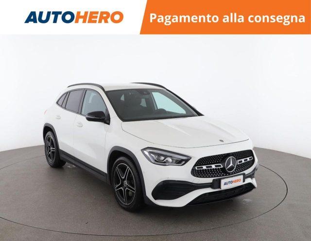 MERCEDES-BENZ GLA 200 d Automatic Premium