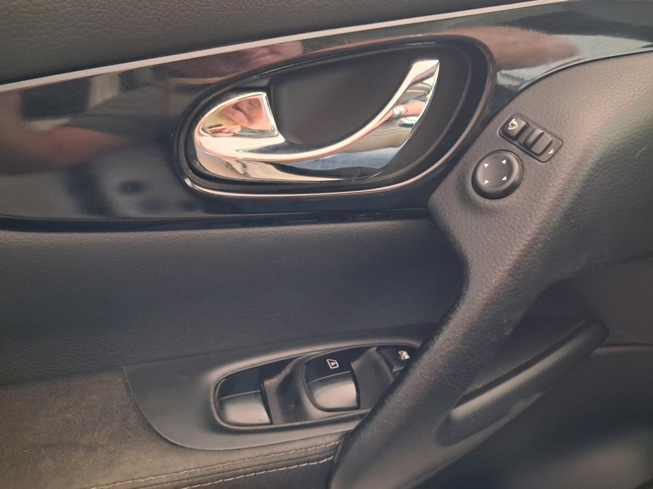 Nissan Qashqai 1.6 dCi 4WD Tekna unico proprietario