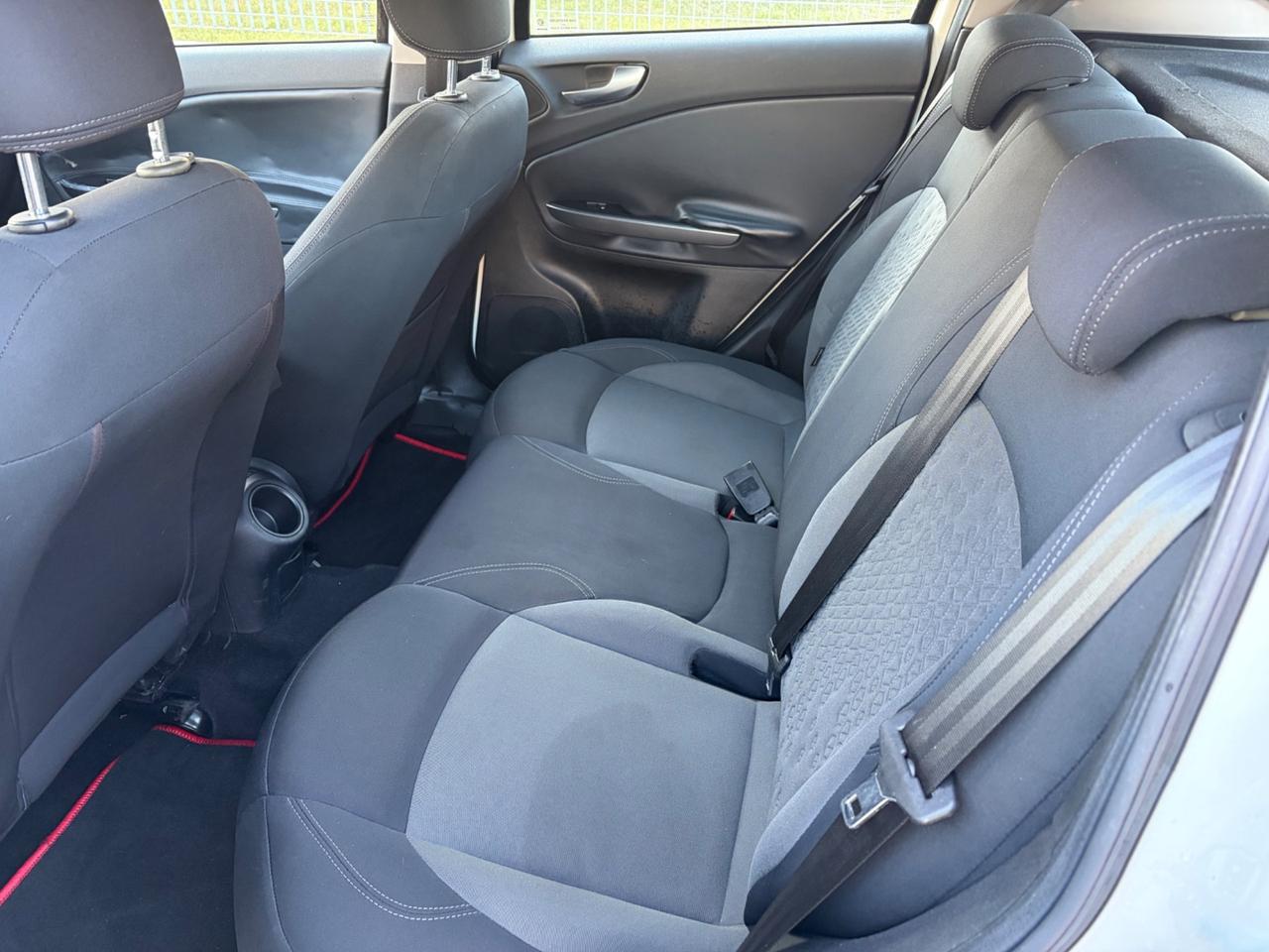 Alfa Romeo Giulietta 1.6 JTDm-2 105 CV Distinctive