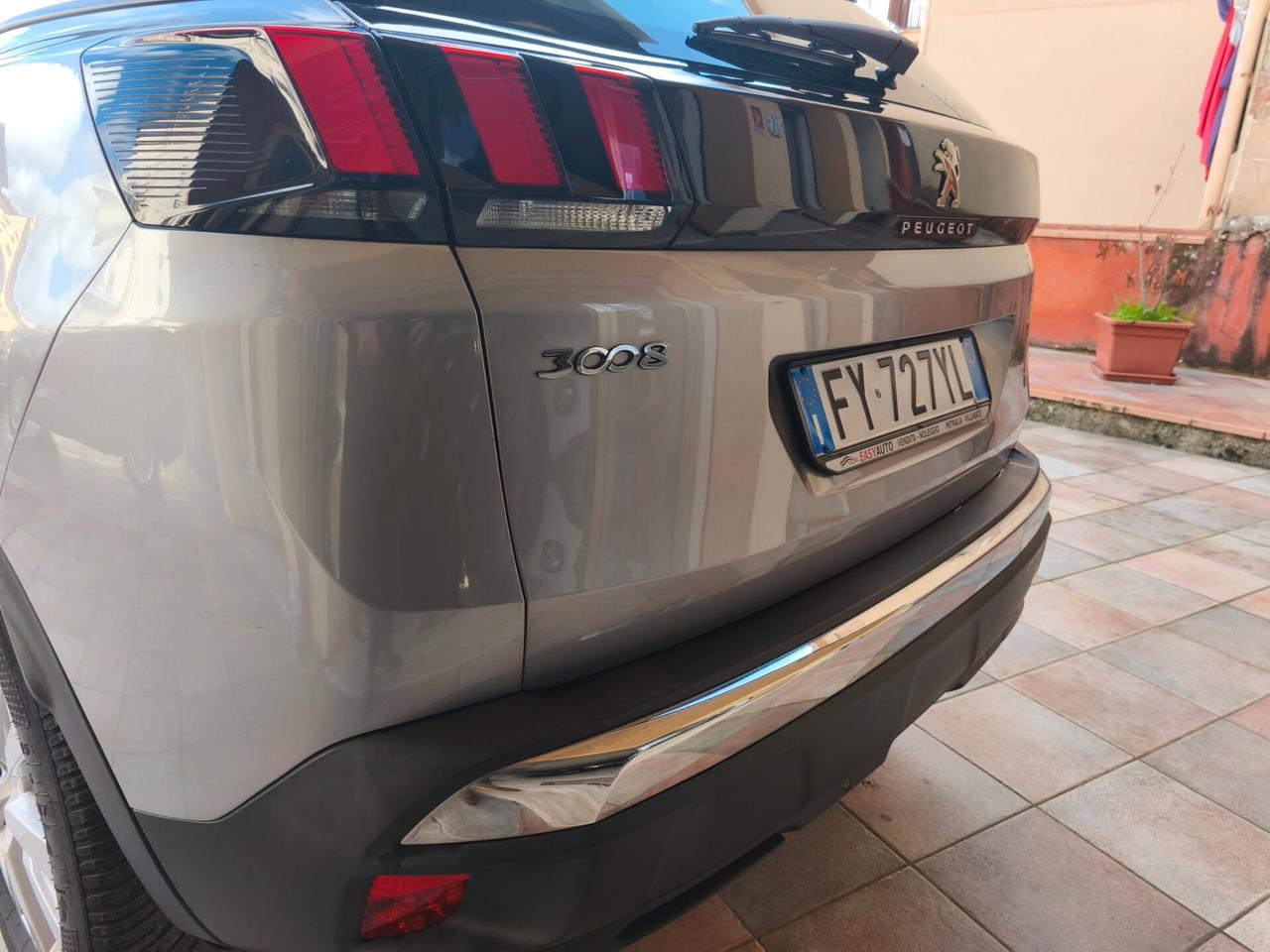 Peugeot 3008 HDi 130 CV EAT8 Business