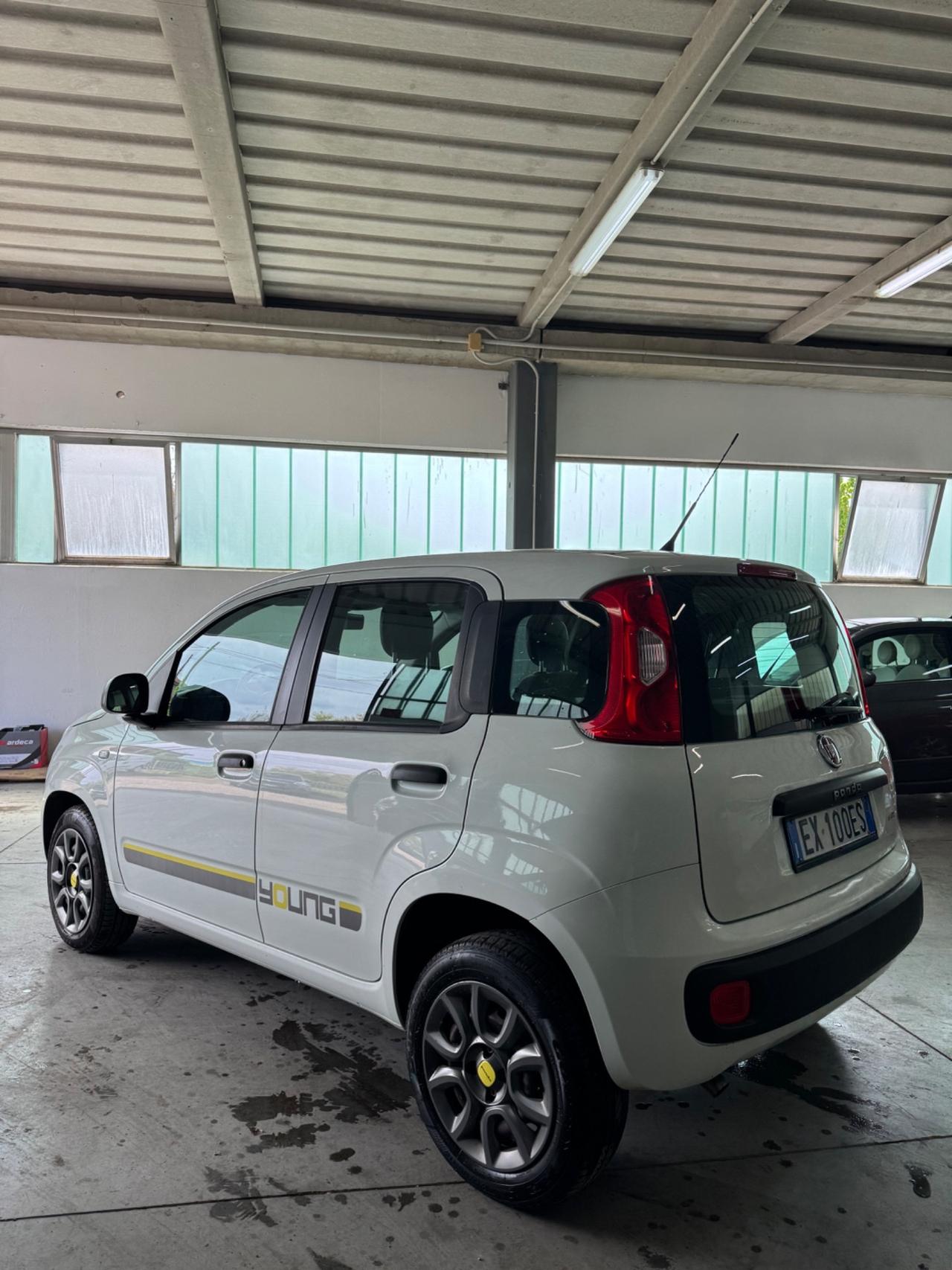 Fiat Panda 0.9 TwinAir Turbo Natural Power Young
