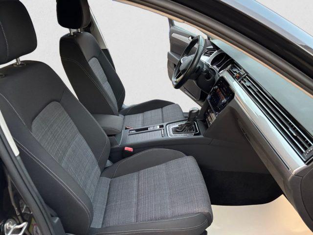 VOLKSWAGEN Passat Variant 2.0 TDI SCR EVO DSG Business