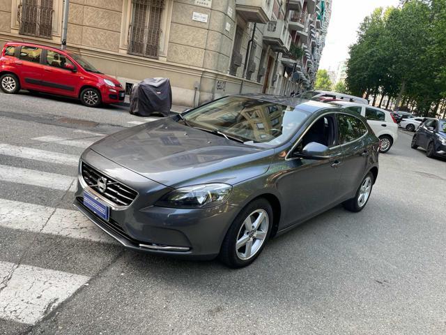 VOLVO V40 D2 1.6 Momentum