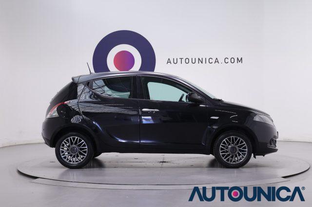 LANCIA Ypsilon 1.0 FIREFLY 5 PORTE S&S HYBRID GOLD FARI LED