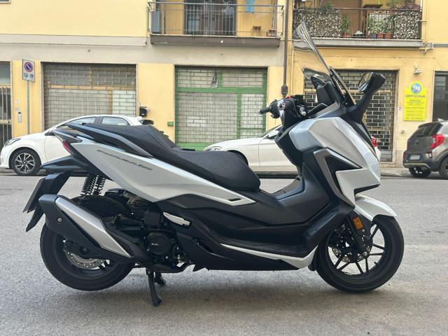 HONDA Forza 350