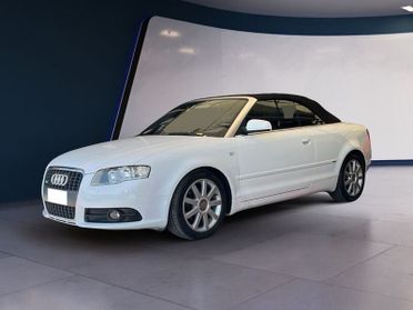 Audi A4 A4 Cabrio 2.0 tdi *AUTOMATICA*