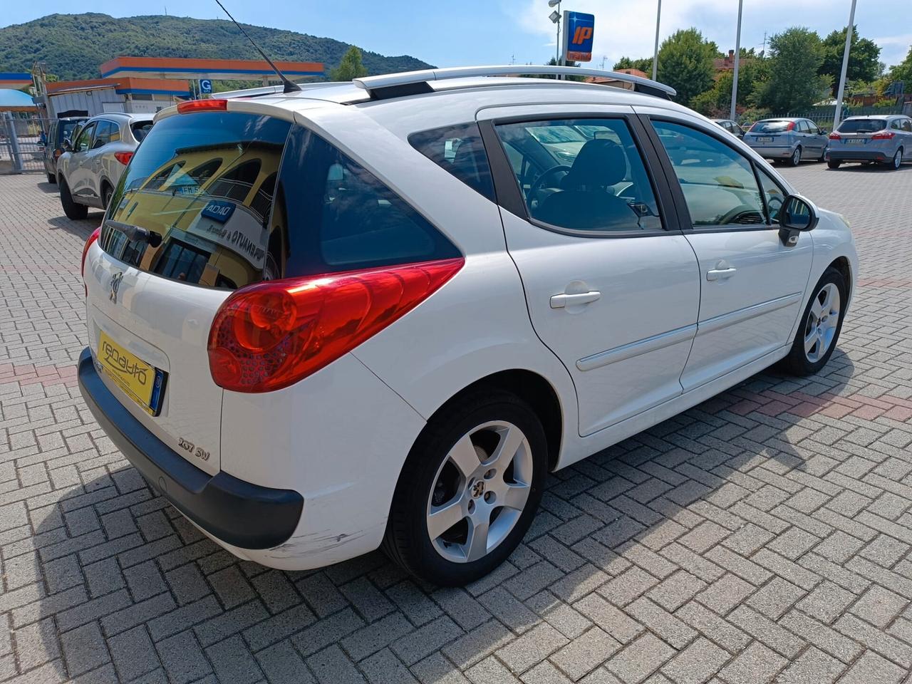 Peugeot 207 1.6 8V HDi 93CV SW Sweet Years
