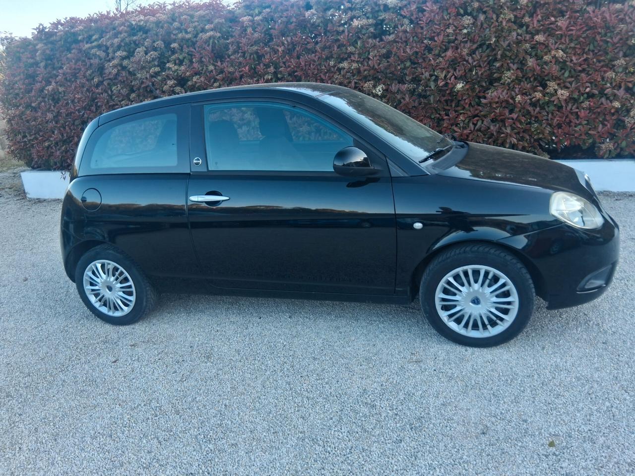 Lancia Ypsilon 1.4 Diva Ecochic GPL