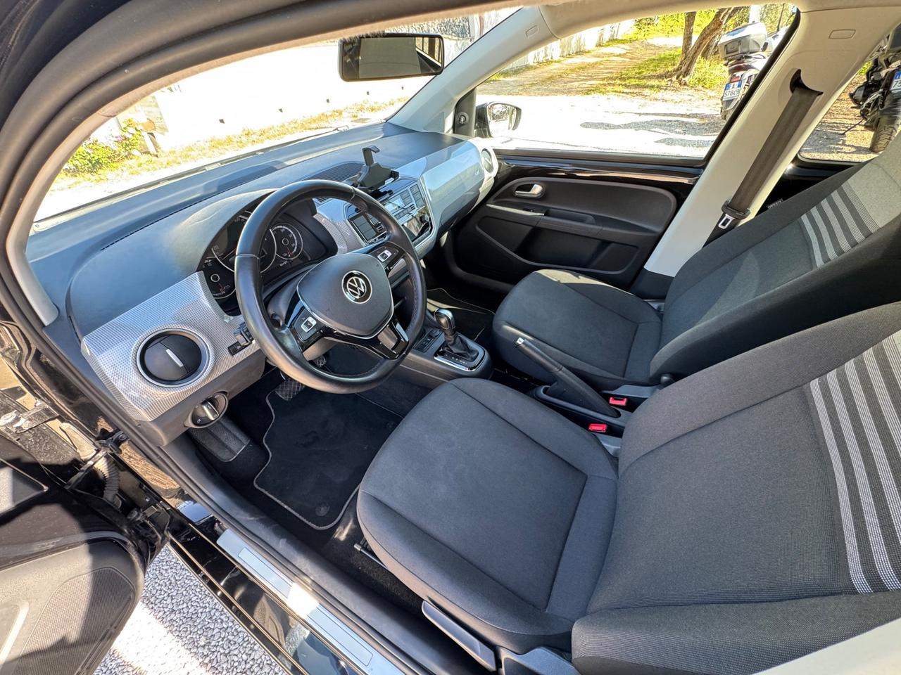 Volkswagen up! e-up! 82 CV