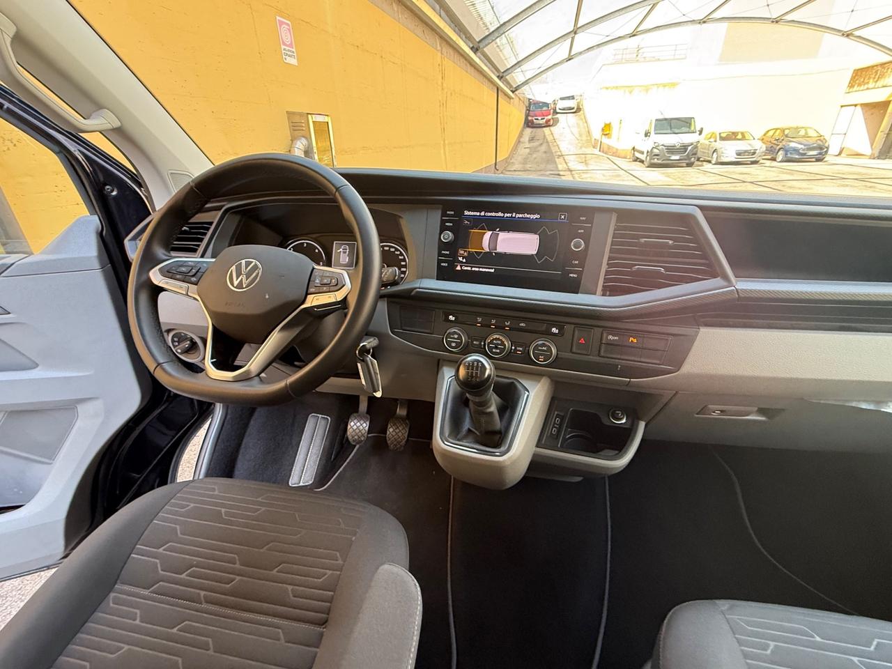 Volkswagen Caravelle 2.0 TDI 150CV "PASSO LUNGO-IVA ESPOSTA-KM 15000 !!!"
