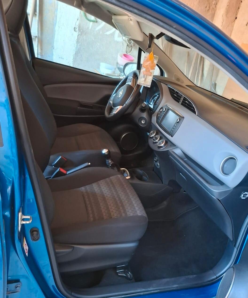 Toyota Yaris 1.0 5 porte Lounge