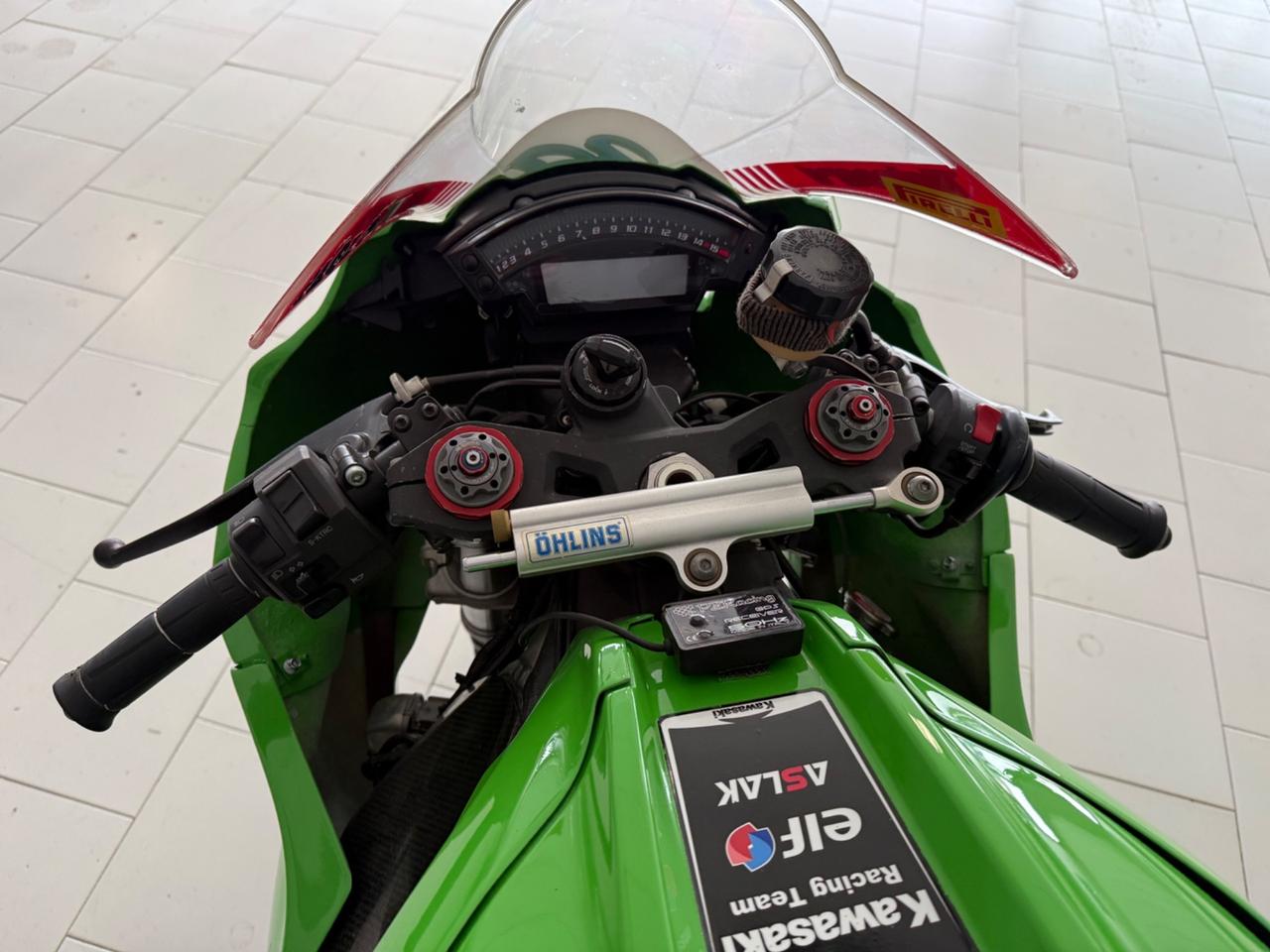 Kawasaki Ninja ZX - 10 R Pista