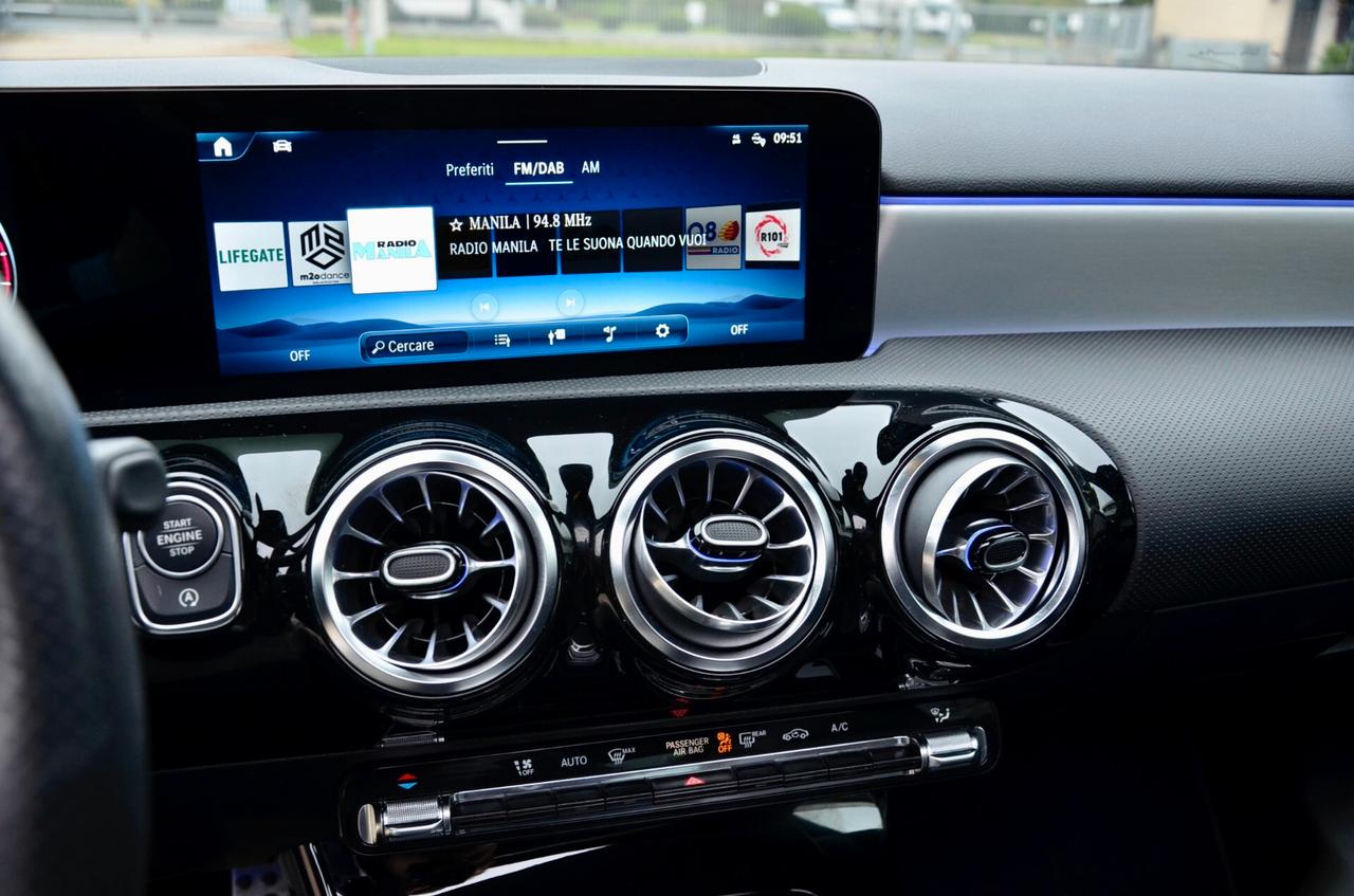 MERCEDES-BENZ A180 AMG LINE PREMIUM PLUS 136cv AUTO, UNICOPROPRIETARIO, TETTO, NIGHT PACK, FARI LED, LUCI 64 COLORI, PERMUTE