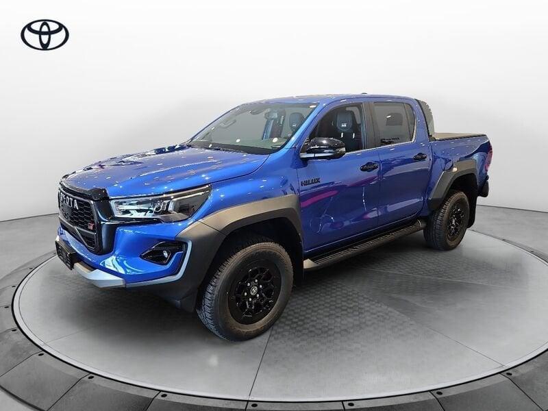 Toyota Hilux 2.8 D-4D A/T 4WD 4 porte Double Cab GR SPORT