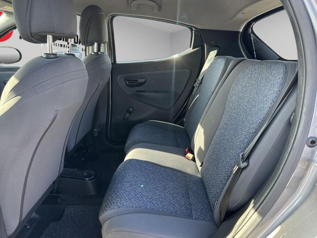 LANCIA Ypsilon 1.0 FireFly 5 porte S&S Hybrid Silver