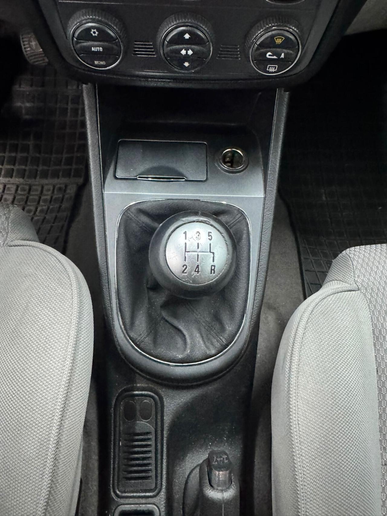 Alfa Romeo 147 1.9 JTD (120) 5 porte Exlusive