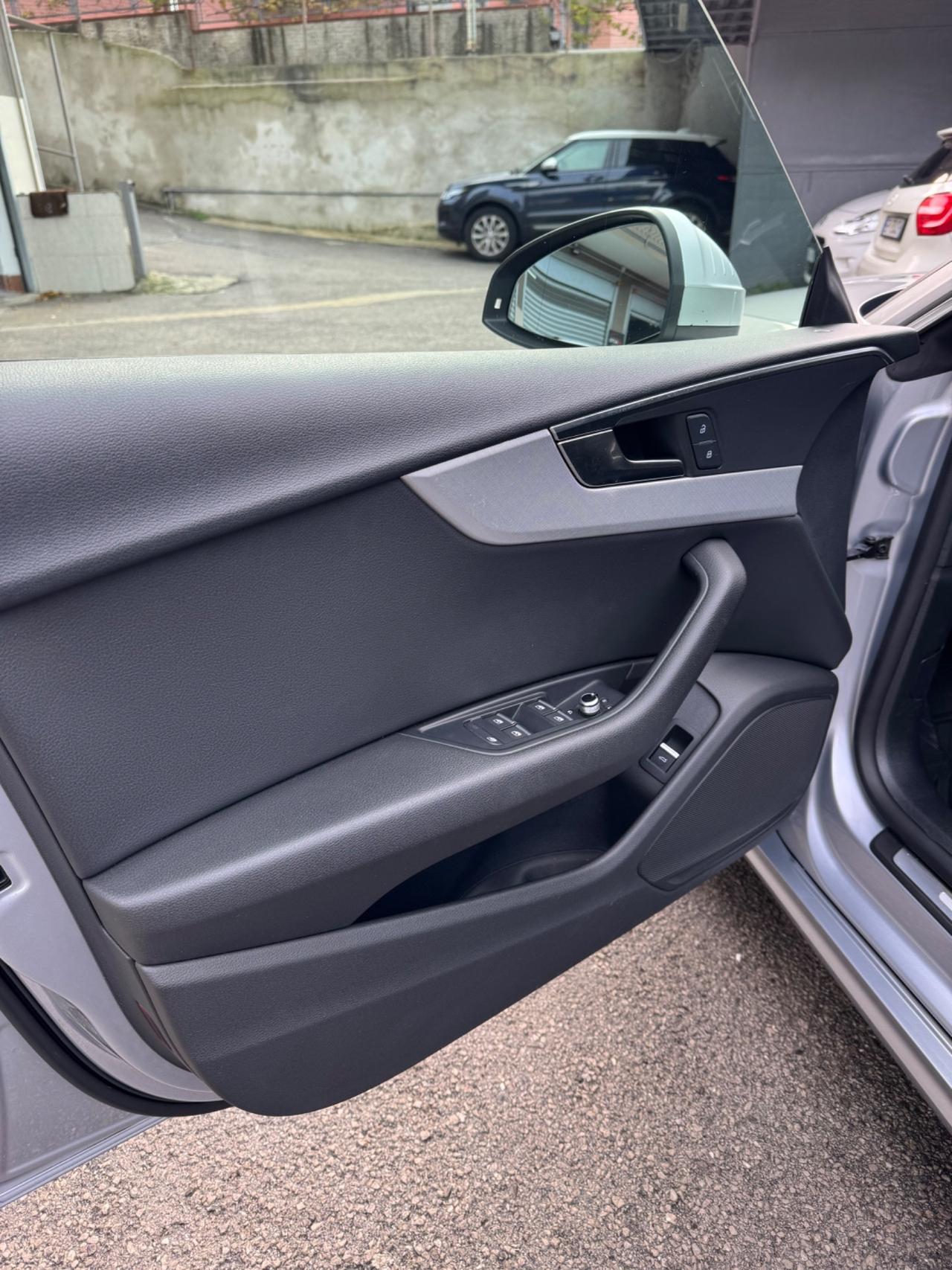 Audi A5 SPB 2.0 TFSI g-tron Business