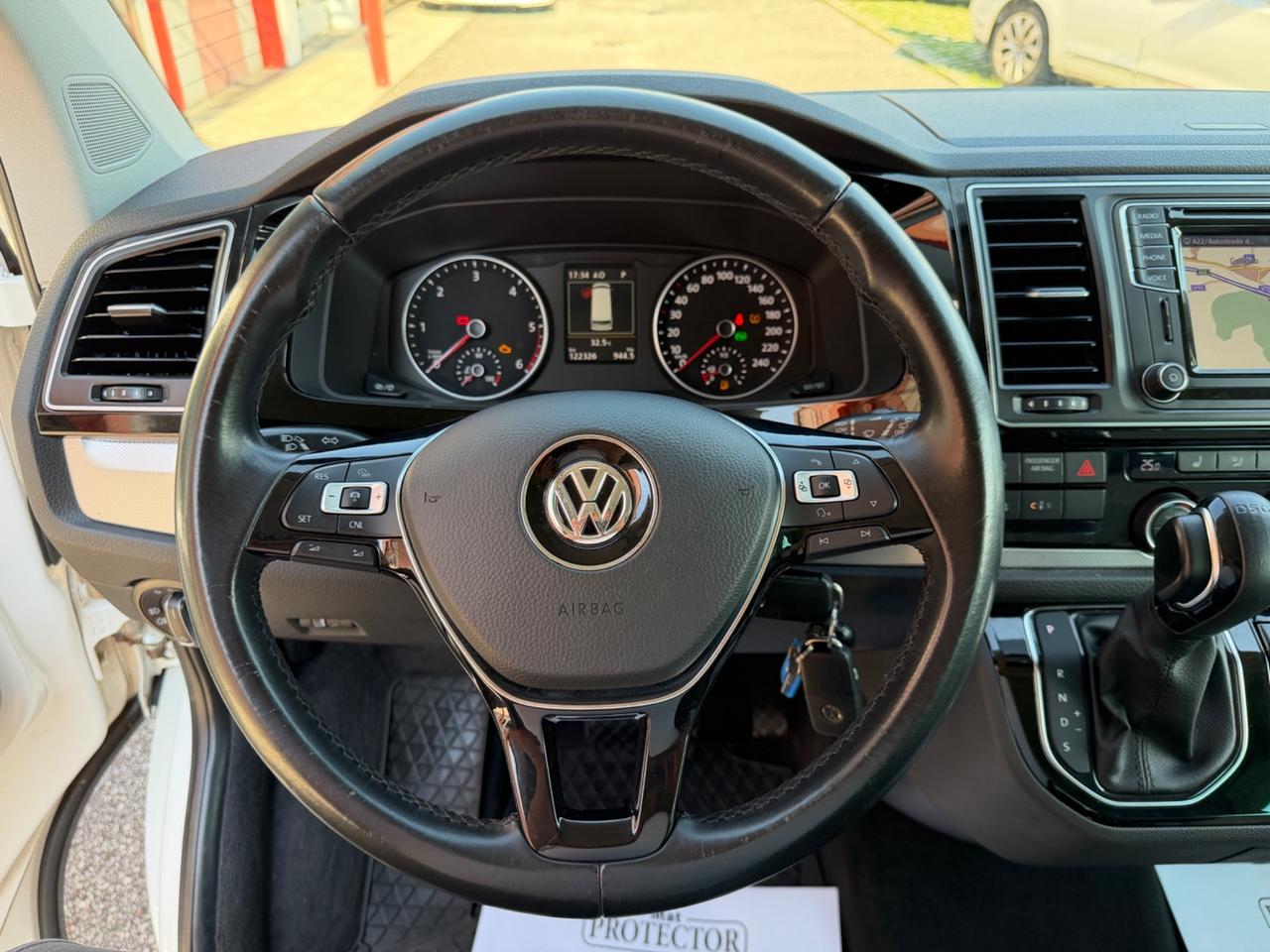 Volkswagen Multivan T6 4x4 BULLI - FULL