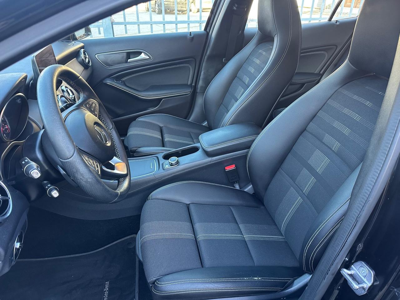 Mercedes-benz GLA 220 d Automatic 4Matic Sport