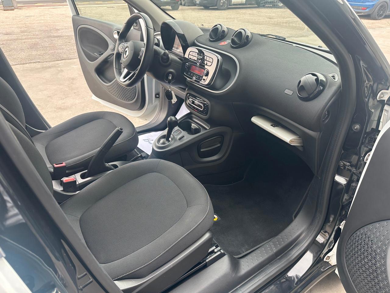 Smart ForFour 70 1.0 twinamic Passion PREZZO PROMO