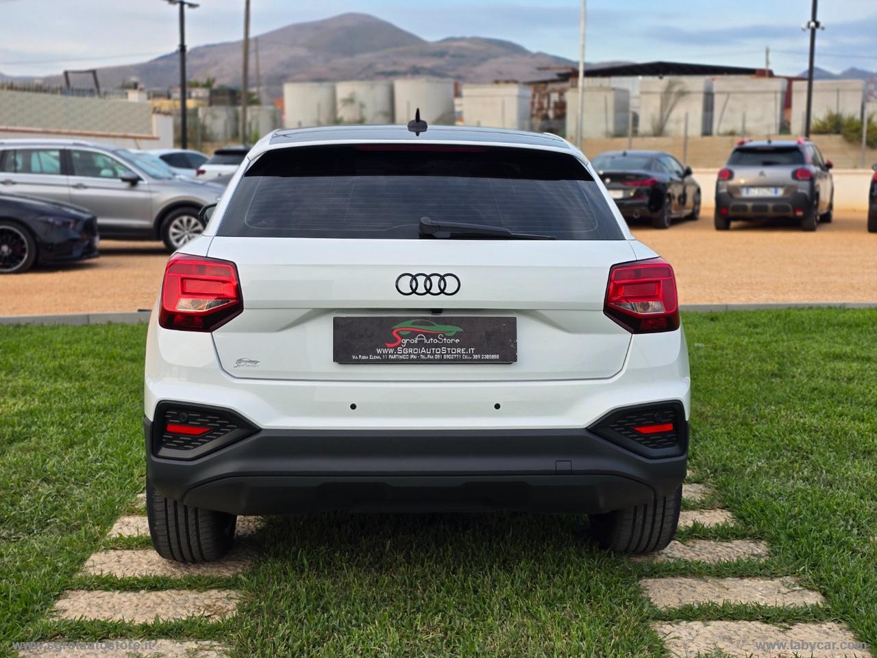 AUDI Q2 30 TDI Business Advanced