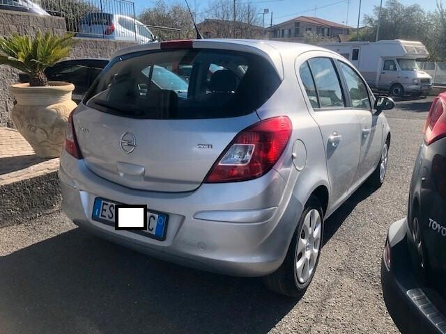 Opel Corsa 1.3 CDTI 75CV 5 porte - 2013