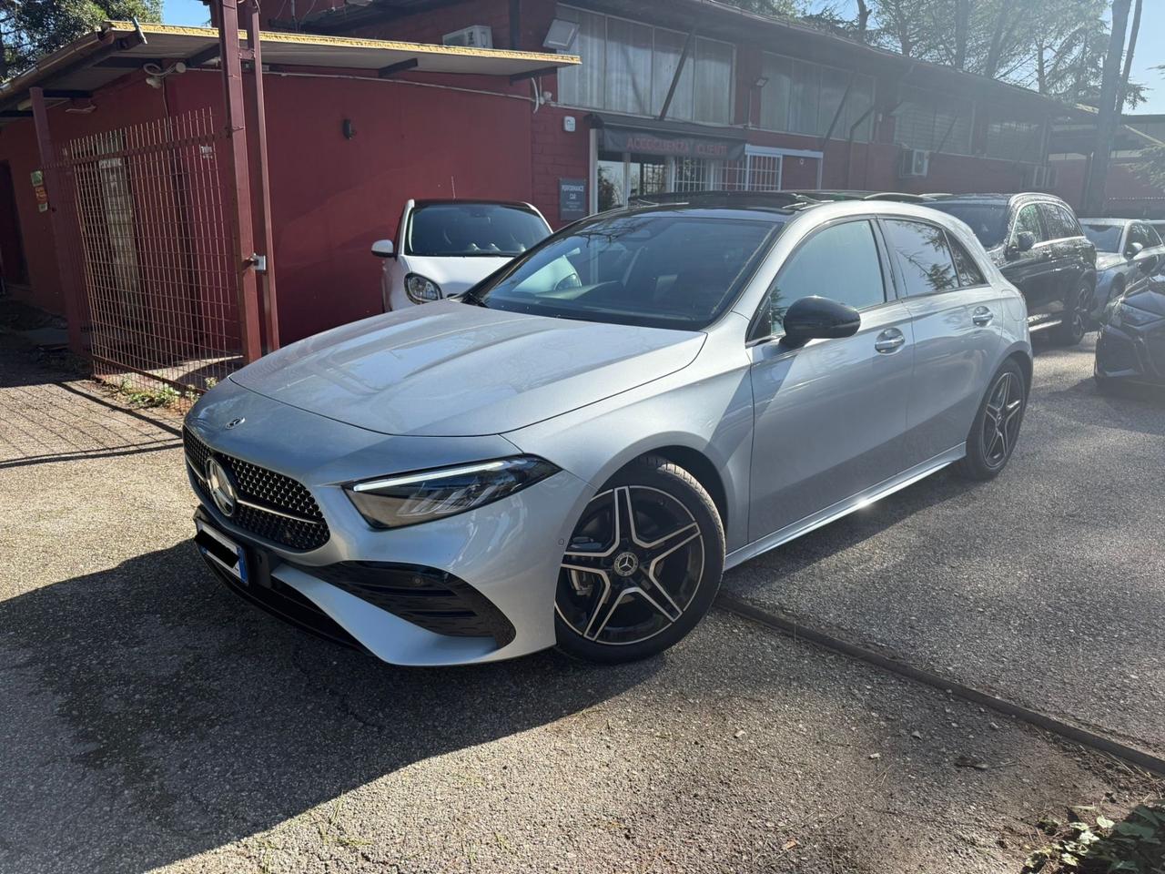 Mercedes-benz A 180 d Automatic AMG Line Premium TETTO KAMERA KM0 *PROMO*