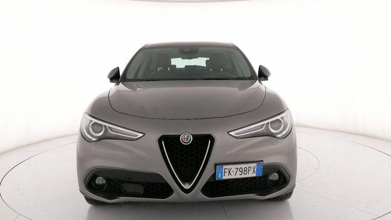 Alfa Romeo Stelvio 2.2 t Super rwd 180cv auto