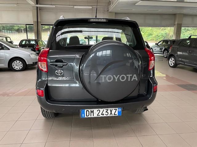 Toyota RAV 4 RAV4 2.2 D-4D 136 CV Sol