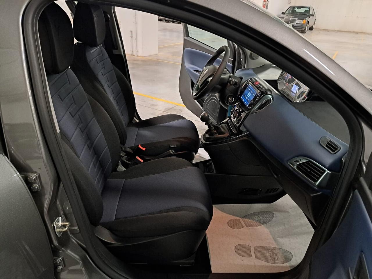 Lancia Ypsilon 1200 69CV Ecochic 5 Porte GPL MY'24 (GT506CC)