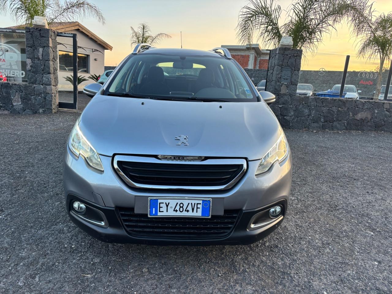 Peugeot 2008 1.6 hdi 92 cavalli Black Matt