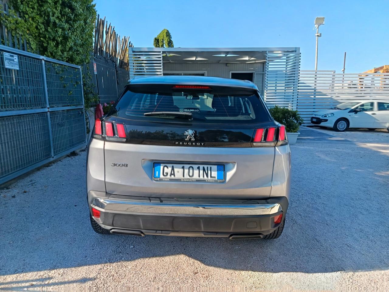 Peugeot 3008 BlueHDi 130 S&S Business