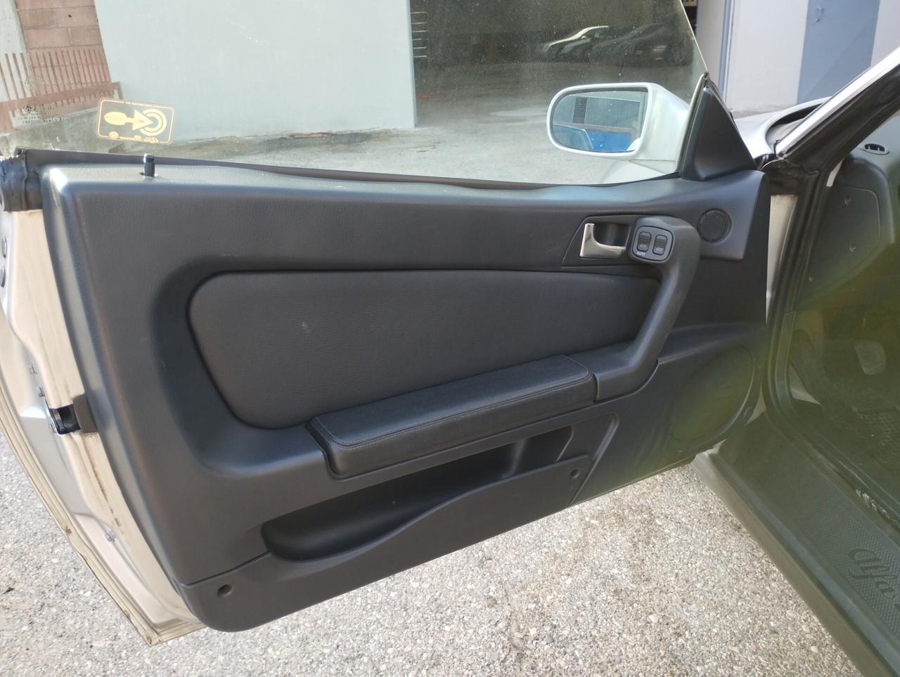 Alfa Romeo GTV 2.0i 16V Twin Spark cat