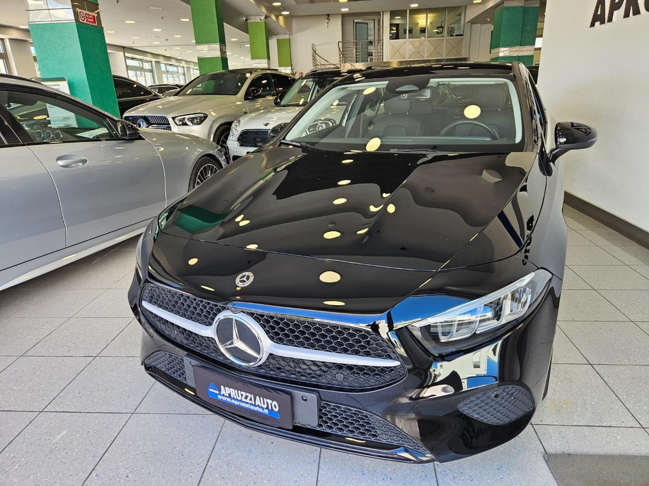 MERCEDES-BENZ A 180 d Automatic Advanced